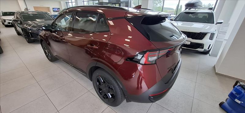 Kia Sportage 1,6 T-GDi 7DCT BLACK EDITION - fotka 3 z 6