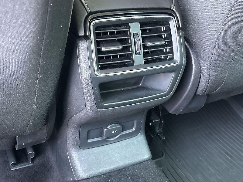 Škoda Karoq (2022) 2.0 TDI Style + - fotka 28 z 32