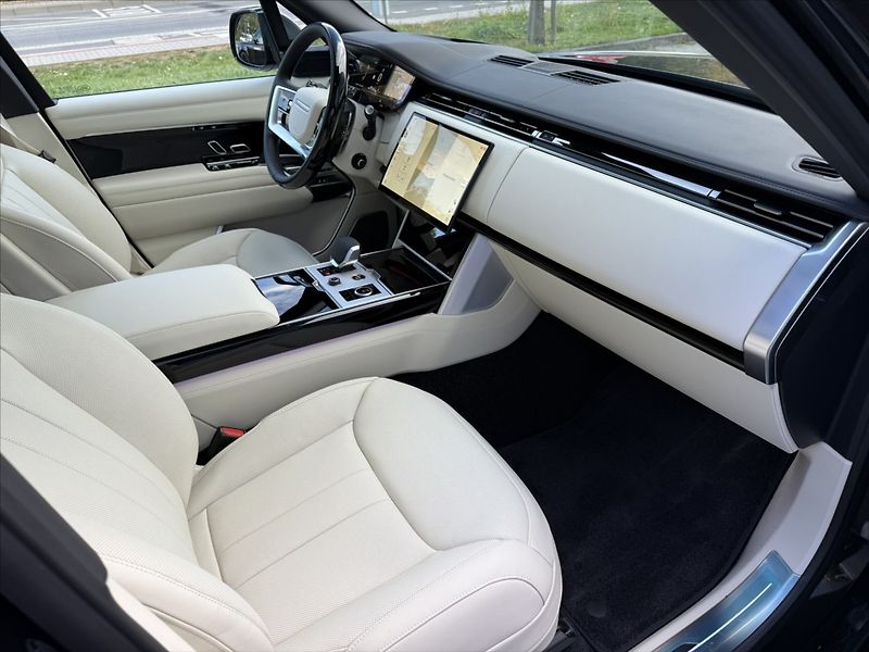 Land Rover Range Rover (2026) 3,0 AUTOBIOGRAPHY D350 - fotka 13 z 38