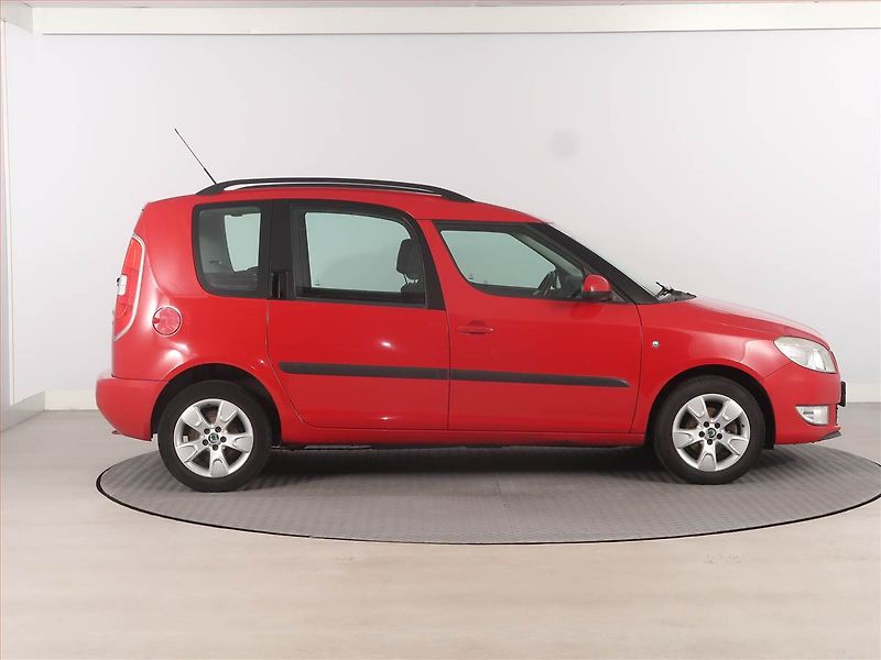 Škoda Roomster (2011) Comfort 1.2 TSI, nová STK - fotka 6 z 15