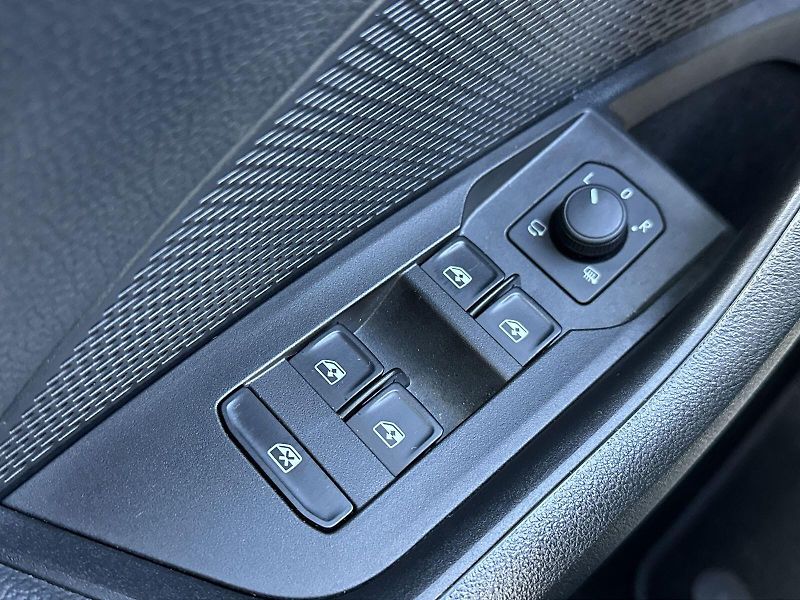 Škoda Octavia (2024) 1.5 TSI Selection - fotka 17 z 26