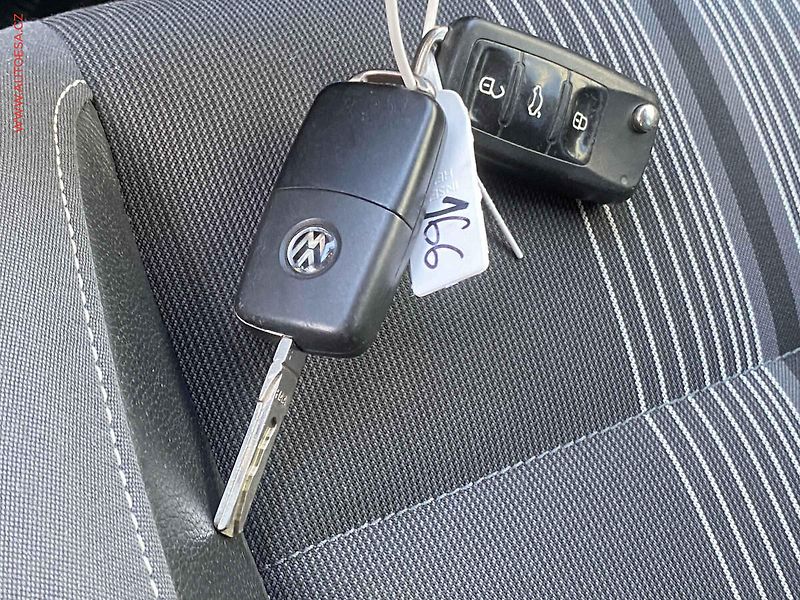 Volkswagen Touran (2012) 1.2TSi - fotka 17 z 18