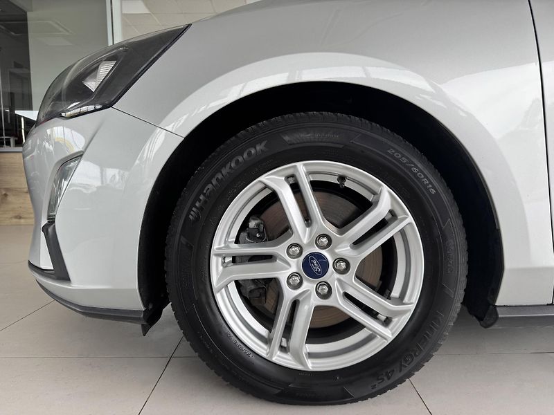 Ford Focus 1,5TDCi 88kW*Navi*Vyhř.Volant - fotka 31 z 32