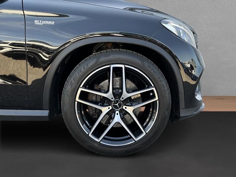 Mercedes-Benz GLE Trída Mercedes-AMG 43 4MATIC k - fotka 9 z 24