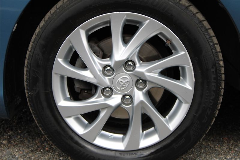 Toyota Auris 1,6 i  NOVÉ V ČR,SERVIS - fotka 25 z 30