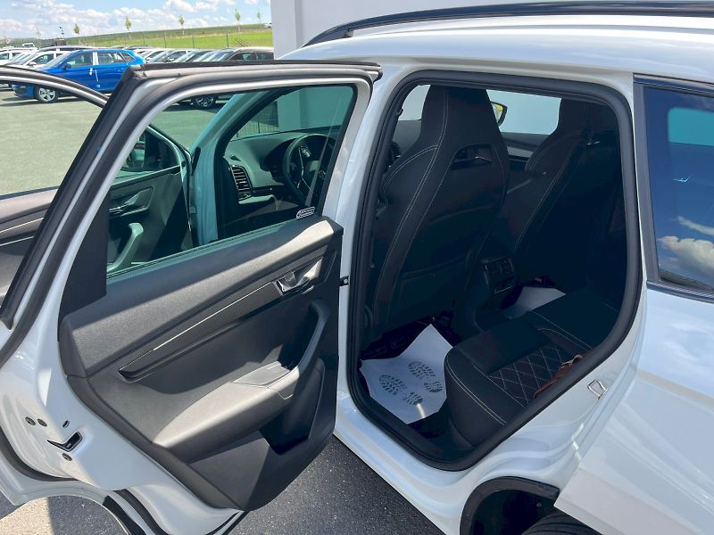 Škoda Karoq (2023) SPORTLINE TSI 1.5/110KW 6MP - fotka 9 z 35