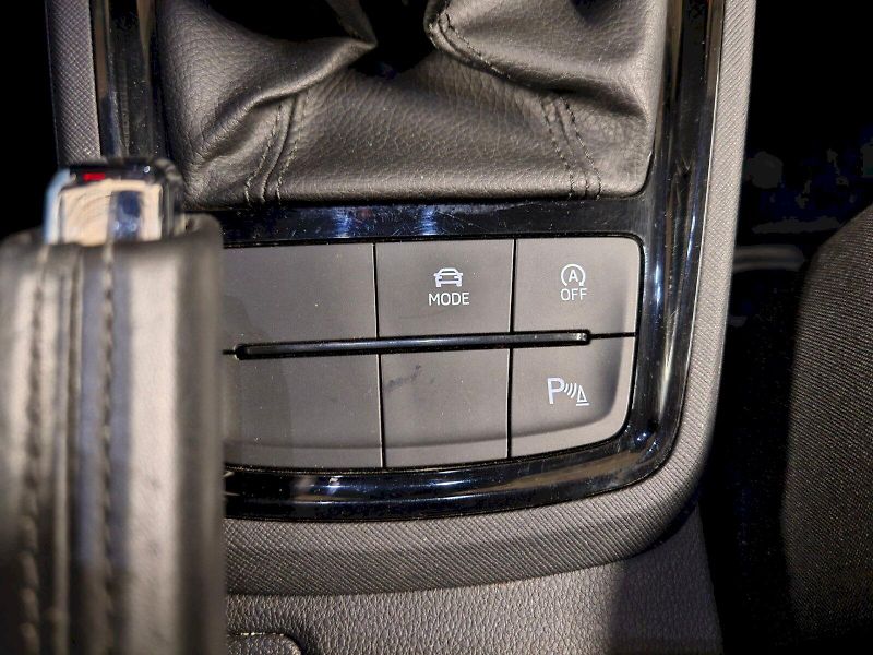 Škoda Scala (2025) 1.0 TSI 85 kW Monte Carlo - fotka 19 z 29