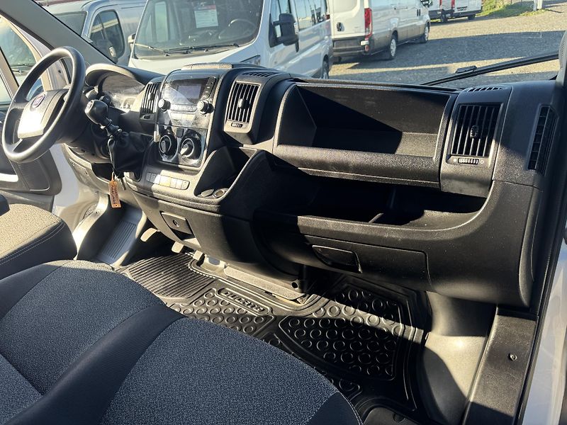 Fiat Ducato 2.3,7míst,klima,TZ:3t,DPH - fotka 33 z 43