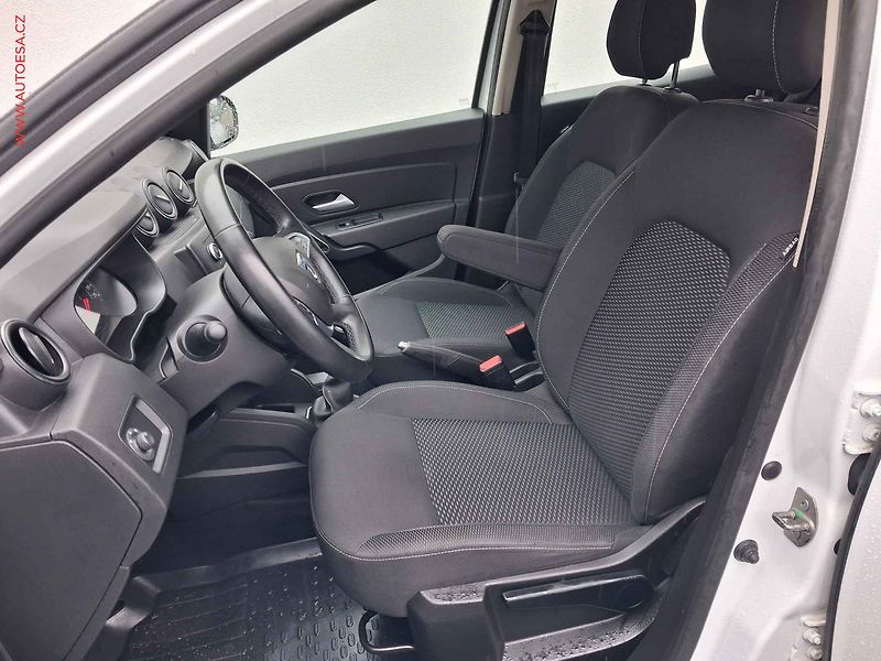 Dacia Duster (2021) 1.5dCi 4WD, 1.maj,ČR - fotka 9 z 16