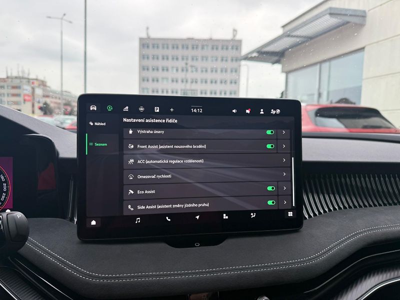 Škoda Superb Sportline 2.0TSI 195kw DSG 4x4 - fotka 16 z 26