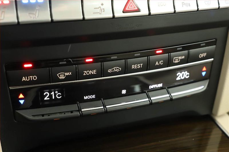 Mercedes-Benz Třídy E (2013) E 350 BlueTEC - fotka 15 z 18