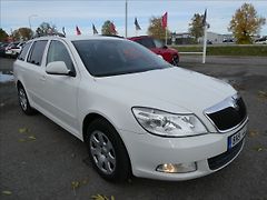 Škoda Octavia 1,6 TDi 77kW 2x kola, závěs - fotografie inzerátu