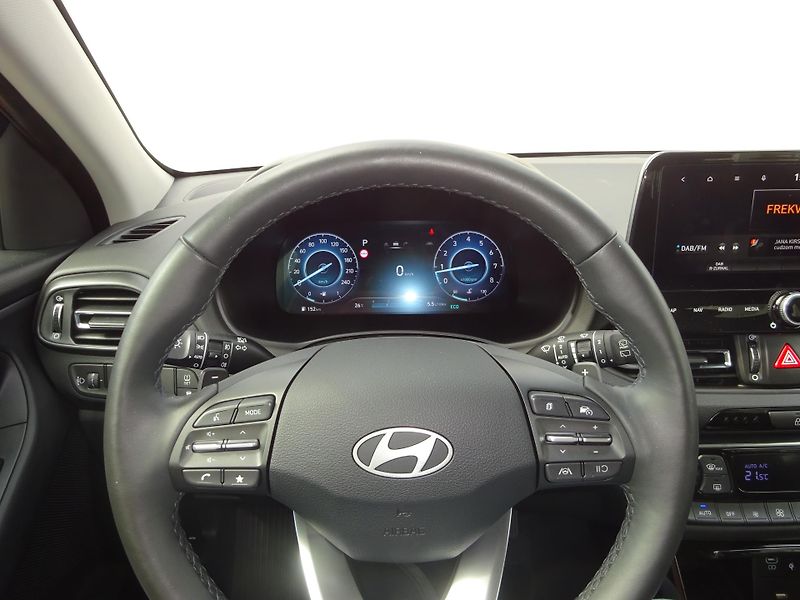 Hyundai i30 1.5 T-GDI 103kW DCT Style - fotka 14 z 21