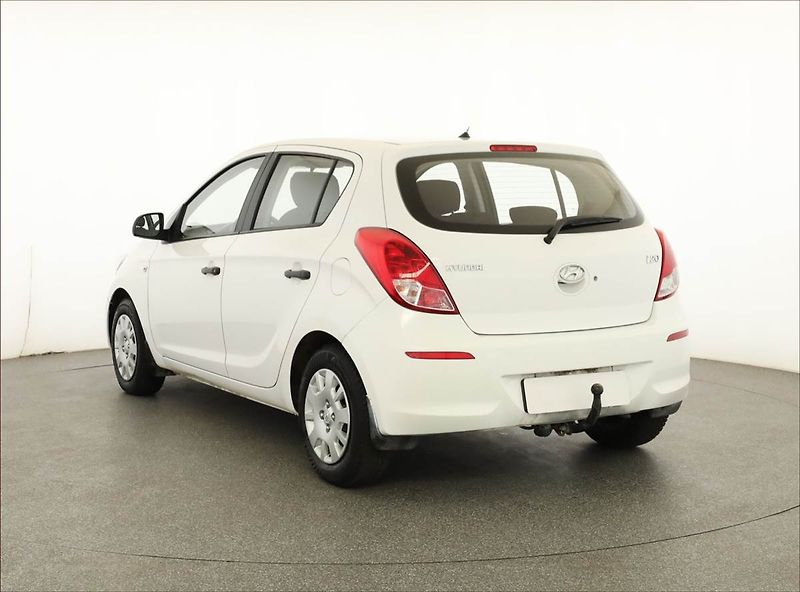 Hyundai i20 (2014) 1.2, ČR,1.maj - fotka 4 z 11