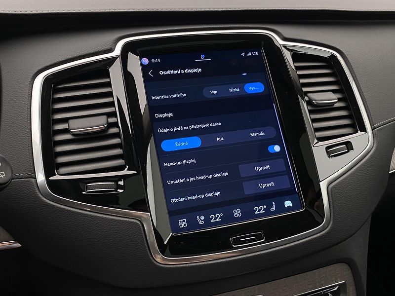 Volvo XC90 T8 AWD PLUG-IN ULTIMATE BRIGHT - fotka 56 z 72