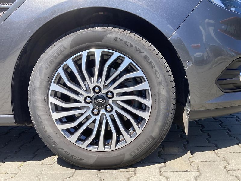 Ford S-MAX (2018) 2.0 TDCi Titanium, 7míst - fotka 35 z 42