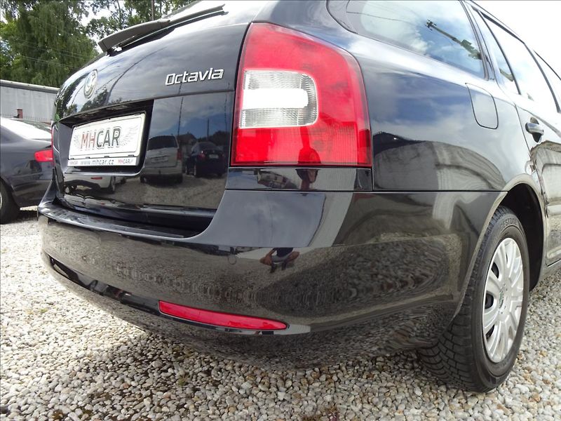 Škoda Octavia II 1,4 TSI 90kW GO MOTORU - fotka 15 z 50