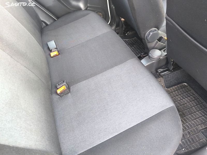 Fiat Panda (2011) 4X4,KRÁSNÁ,KLIMA,SERVIS,1MAJ56 - fotka 6 z 22