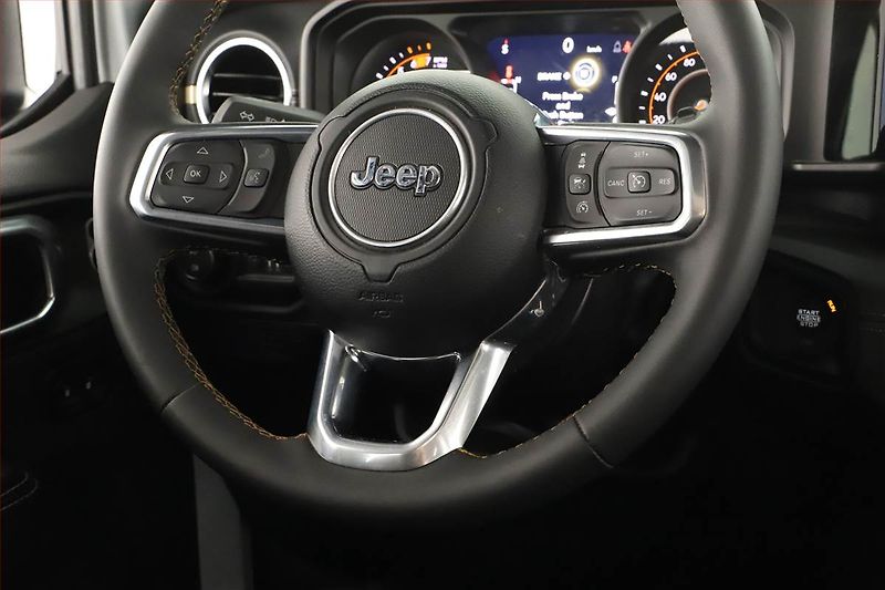 Jeep Wrangler (2024) 2.0 eTorque - fotka 17 z 19