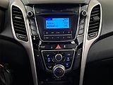 Hyundai i30 (2016) 1.6 CRDi, Tempomat - náhled 12