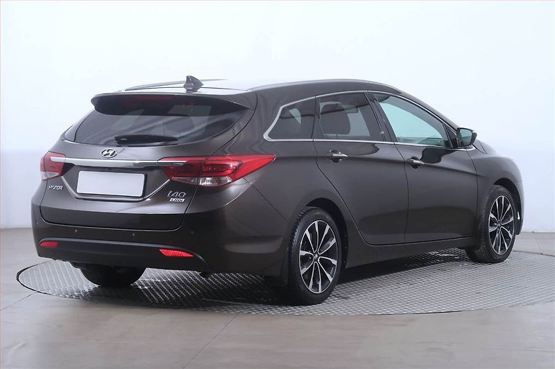 Hyundai i40 (2016) 1.7 CRDi, Serv.kniha, Navi - fotka 5 z 23
