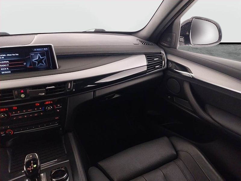 BMW X6 (2016) xDrive30d - fotka 8 z 23