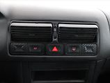 Volkswagen Golf (2002) Comfortline 1.4 16V, po STK - náhled 11
