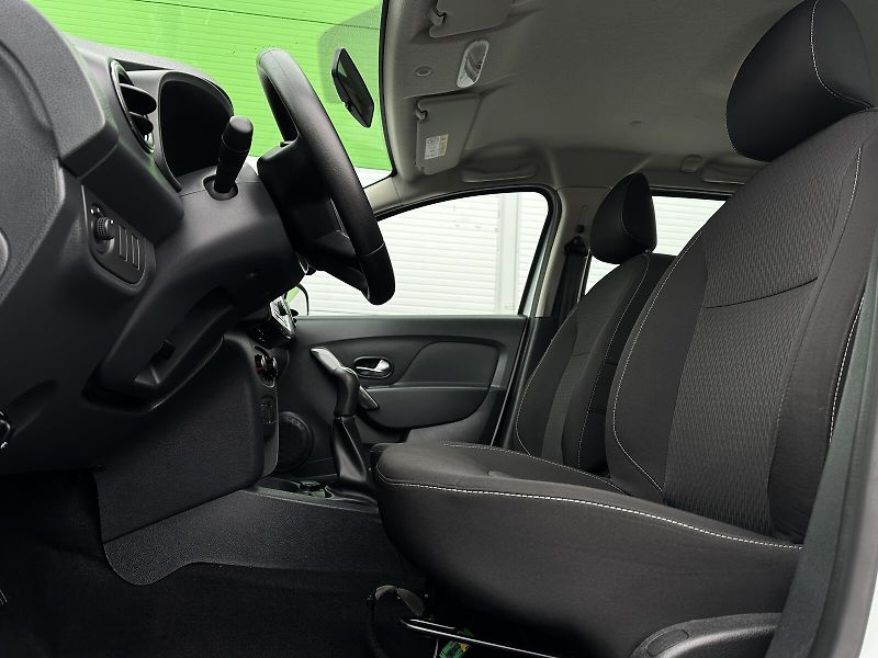 Dacia Logan 1.0SCe MCV KLIMA AC Bluetooth - fotka 10 z 31