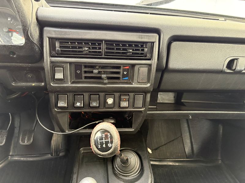 Lada Niva 1.7, 61kW, 4x4, Tažné - fotka 10 z 13