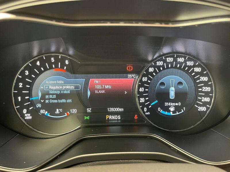Ford Mondeo 2,0 Titanium LED Dynamic - fotka 13 z 52