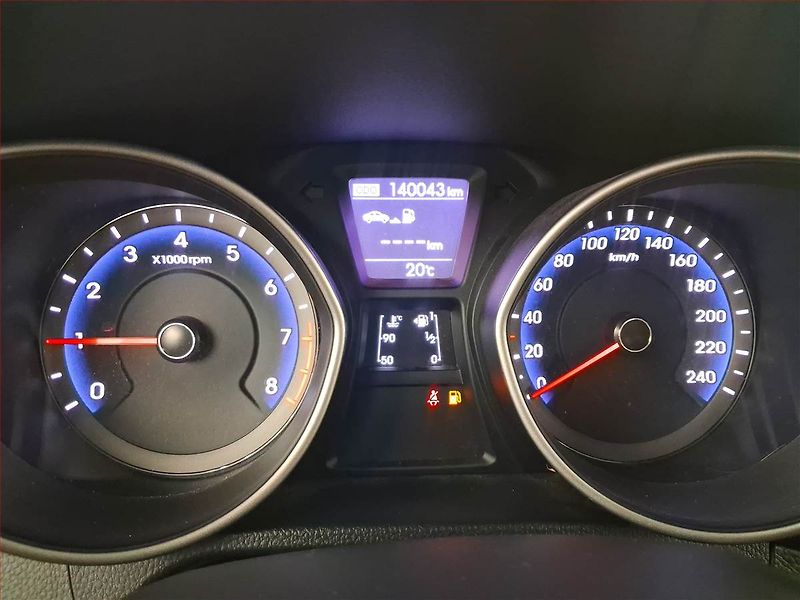 Hyundai i30 (2016) 1.6 GDI, ČR,1.maj, Tempomat - fotka 11 z 16