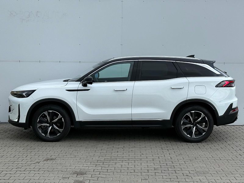 BAIC X7 1.5T 7DCT ALL IN - fotka 3 z 30