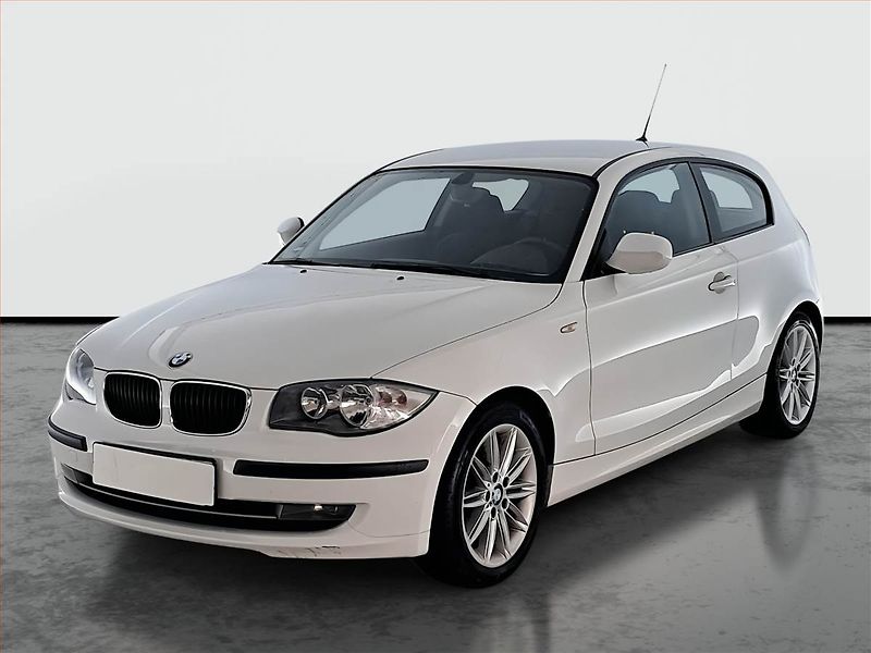 BMW Řada 1 (2011) 116i - fotka 2 z 17