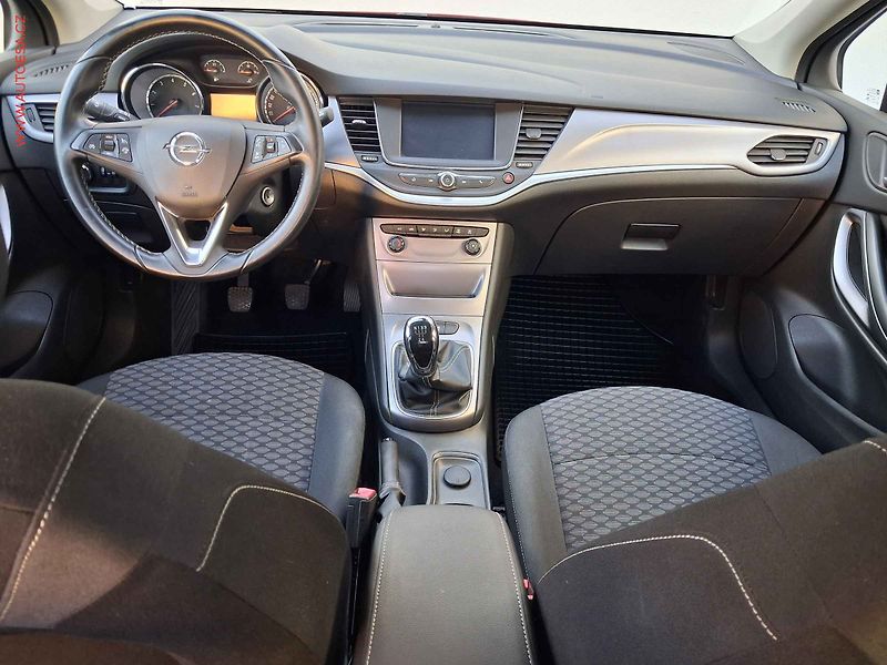 Opel Astra (2016) 1.4i, 1.maj,ČR, AC, ČR - fotka 8 z 16