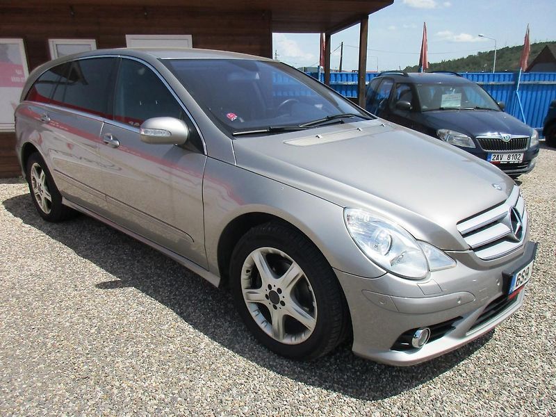 Mercedes-Benz Třídy R (2007) R 320CDI L 4-MATIC XENONY NAVI - fotka 1 z 15