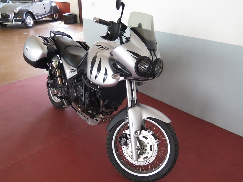 Triumph Tiger 955i (2002) - fotka 4 z 18