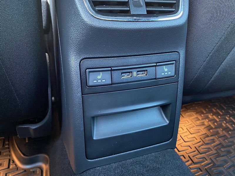 Škoda Octavia 2,0 TDI 110 kW Style - fotka 25 z 29
