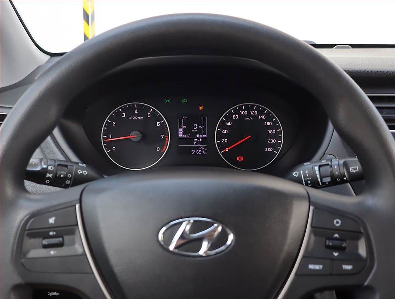 Hyundai i20 (2020) 1.2, Serv.kniha - fotka 14 z 14
