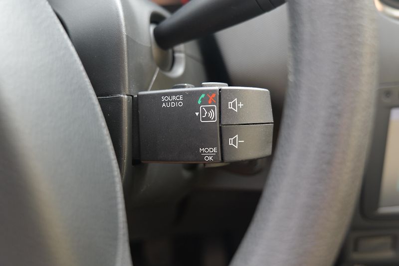 Dacia Duster 1.6 LPG Nová nádrž TOP STAV! - fotka 16 z 28