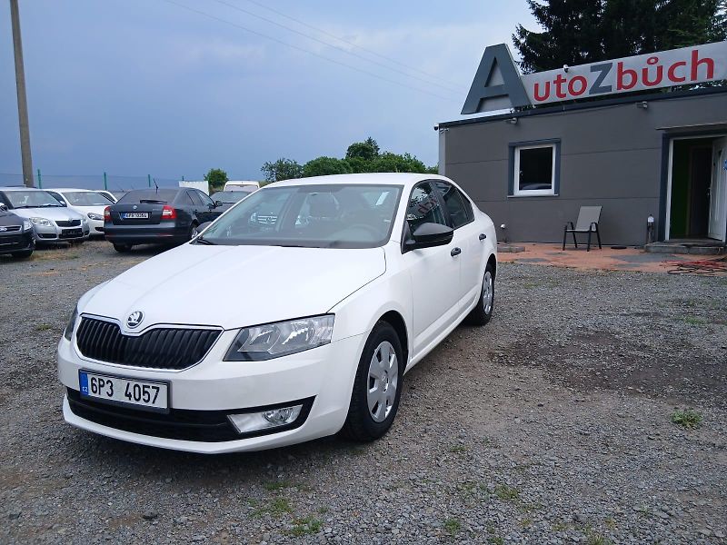 Škoda Octavia 1.6 TDI, bez koroze - fotka 6 z 39