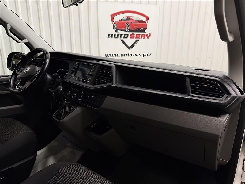 Volkswagen Transporter 2.0TDI 110kW DSG KOMBI 1M - fotka 34 z 39