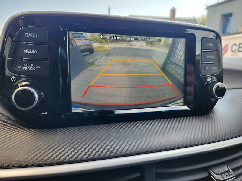 Hyundai Tucson 1.6-1.maj.-V ZÁRUCE-4x4-TOP ST - fotka 16 z 26