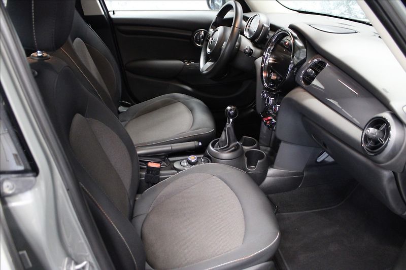 Mini Cooper 1,5 1.majitel CZ - fotka 10 z 37