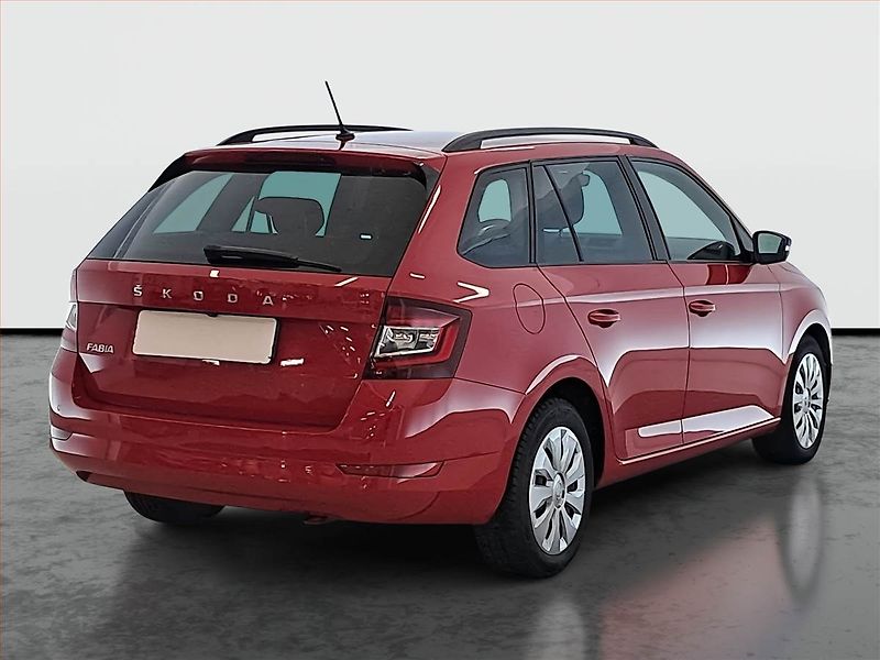 Škoda Fabia (2022) Style 1.0 TSI, Tempomat - fotka 5 z 19