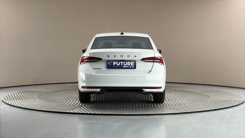Škoda Octavia 2.0 TDI Style - fotka 5 z 27