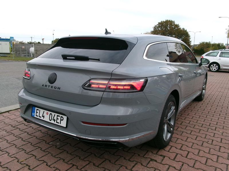 Volkswagen Arteon Shooting Brake (2023) 1,4TSI E-hybrid R-Line WEBASTO - fotka 10 z 62