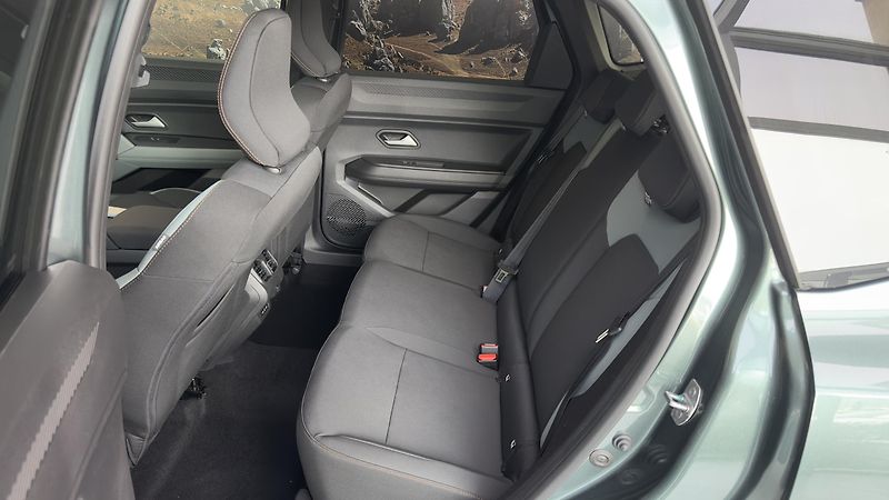 Dacia Bigster (2026) Extreme Hybrid-G 150 4x4 - fotka 16 z 34