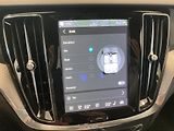 Volvo V60 B4 FWD PLUS DARK TAŽNÉ ZAŘÍ. - náhled 26