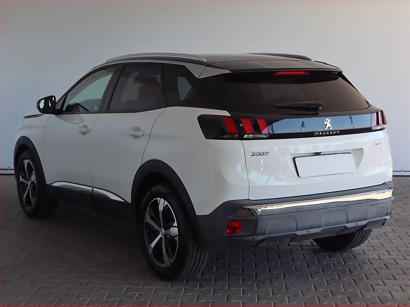 Peugeot 3008 (2017) Allure 1.2 PureTech - fotka 4 z 20