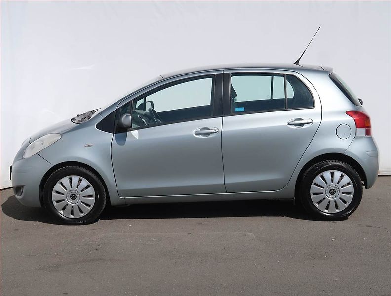 Toyota Yaris (2009) 1.33 Dual VVT-i, po STK - fotka 3 z 16